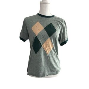 HR Green & Tan Argyle Graphic Tee – Size Small